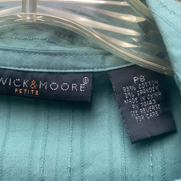 Preswick & Moore button Down shirt sz. Small petite - Picture 2 of 3